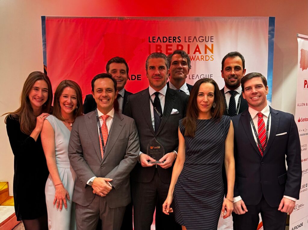 B. Cremades y Asociados named Best Law Firm in Spain for International Arbitration at Leaders League Iberian Summit & Awards - leaders league iberian awards cremades 1